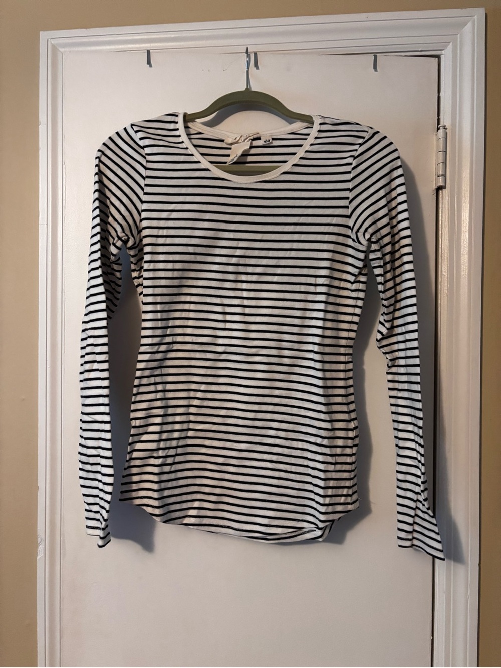 H&M Black & White Striped Long-Sleeve Crew Tee